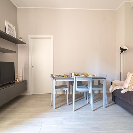 Easylife - Accogliente Residenza A Due Passi Dal Duomo Apartment Milan Exterior photo